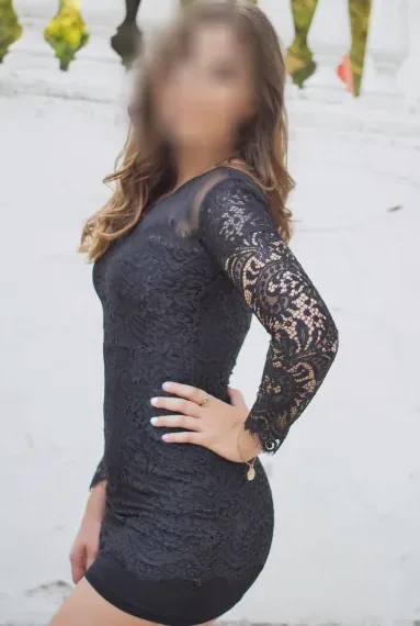 Anniina, 28
