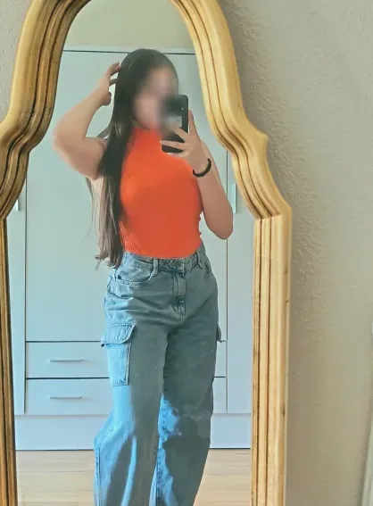 Emilia, 20