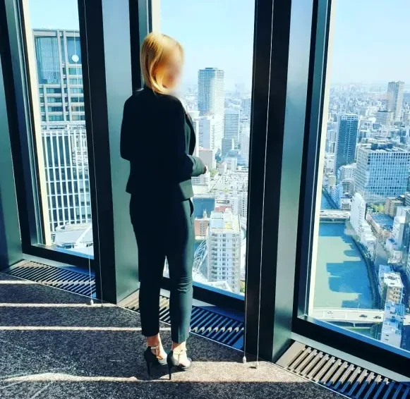 Ulla, 32