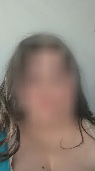 Veera, 24